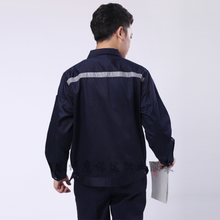藏青拼米色涤棉工作服AC090